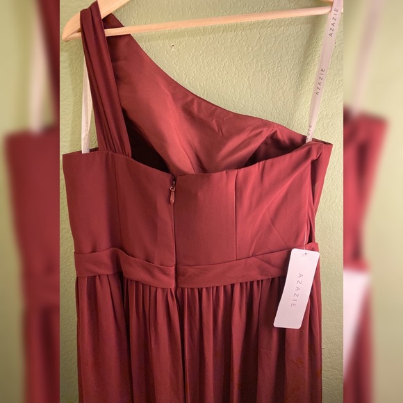 Cabernet Bridesmaids/Evening Gown - Picture 4 of 8